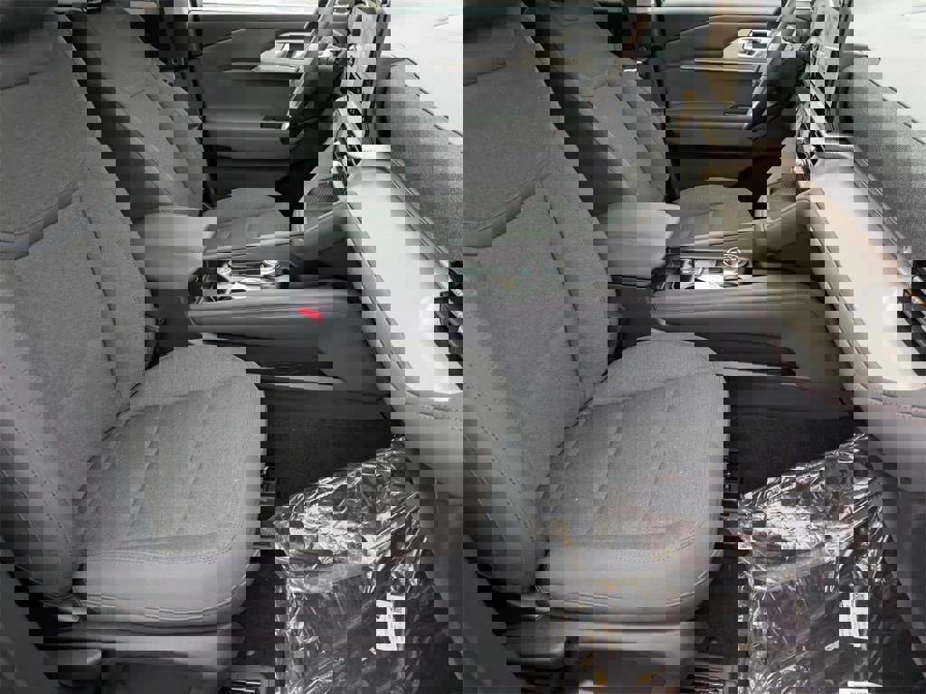 New 2026 Ford Explorer Active image 44