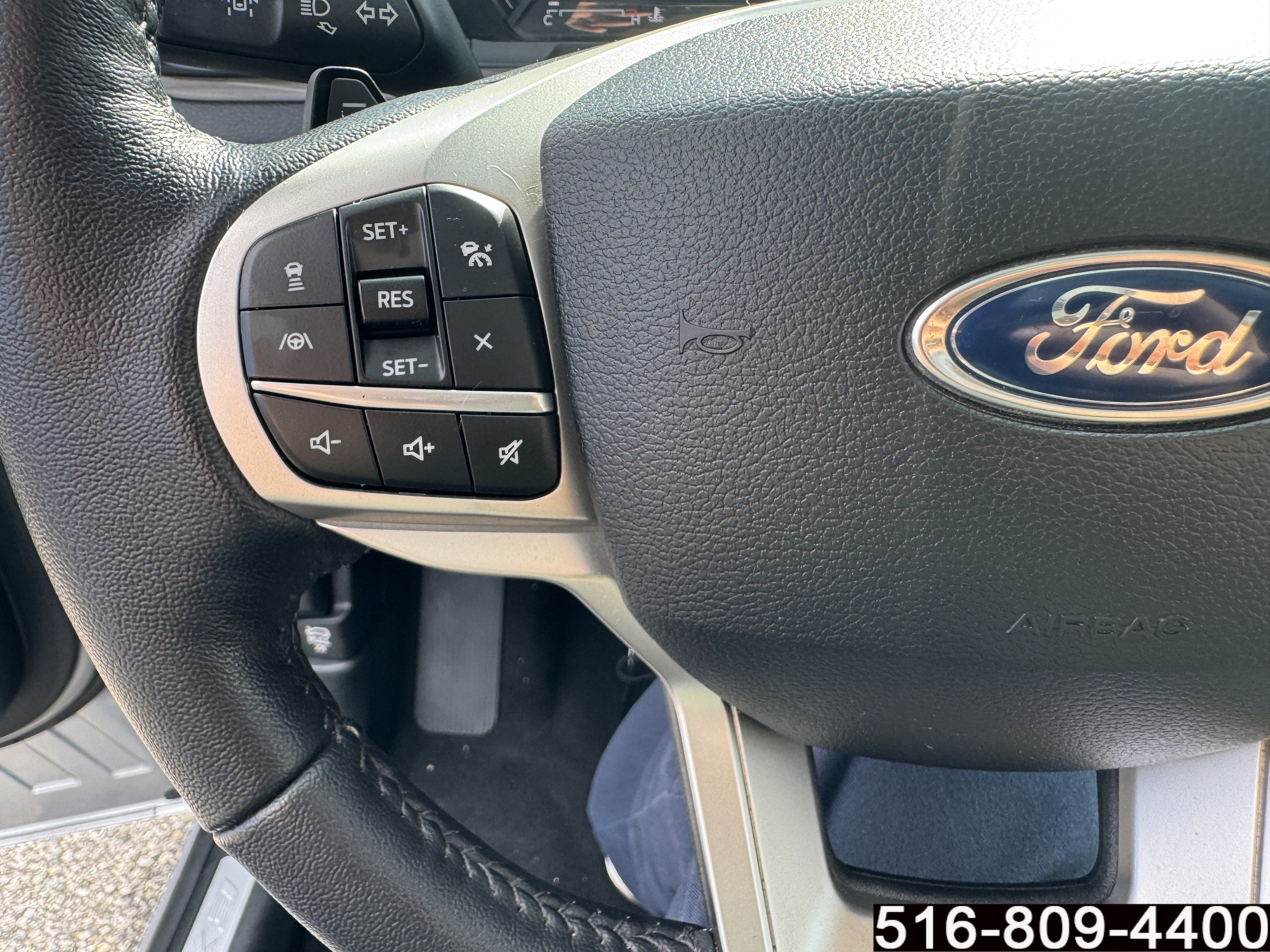 Used 2020 Ford Explorer Limited AWD/4WD image 24