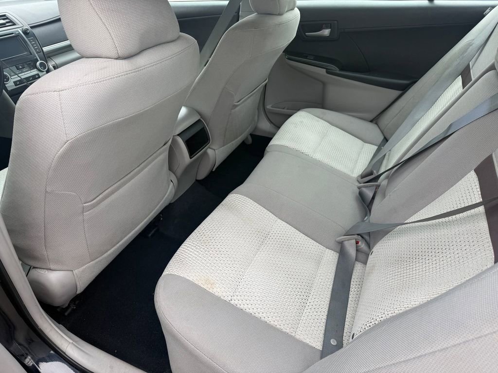 Used 2012 Toyota Camry LE FWD image 20