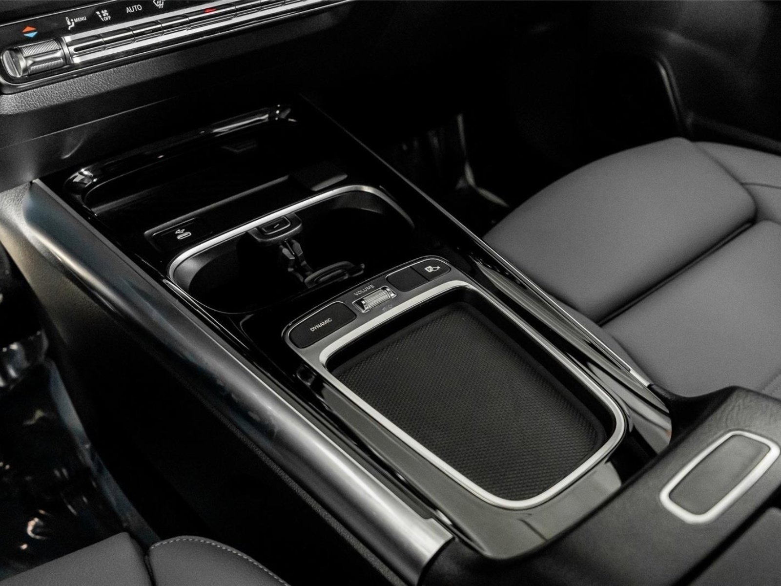 Used 2024 Mercedes-Benz GLA 35 AMG 4MATIC image 33