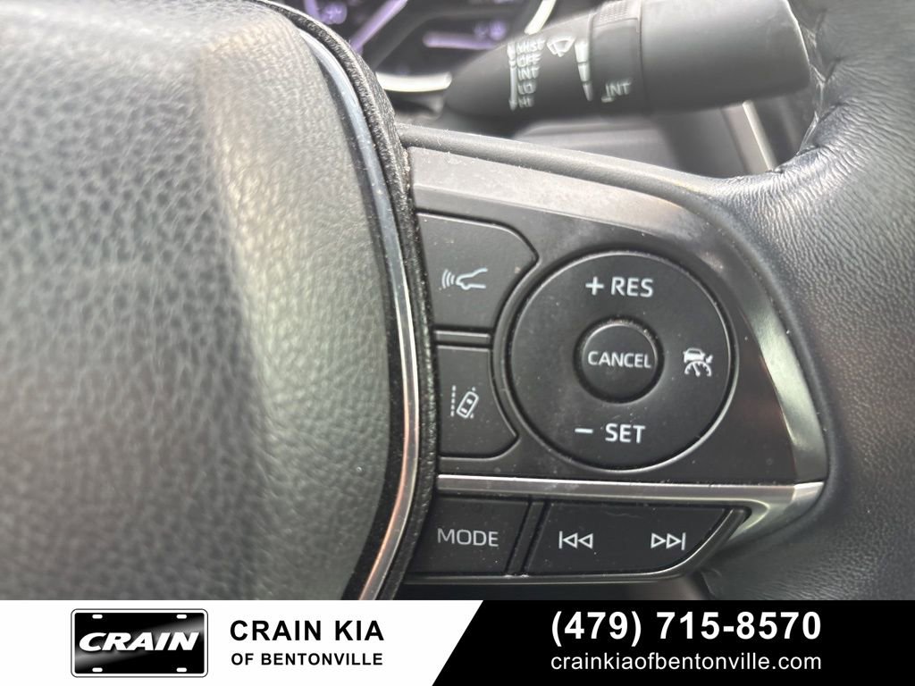 Used 2020 Toyota Camry XLE FWD image 28