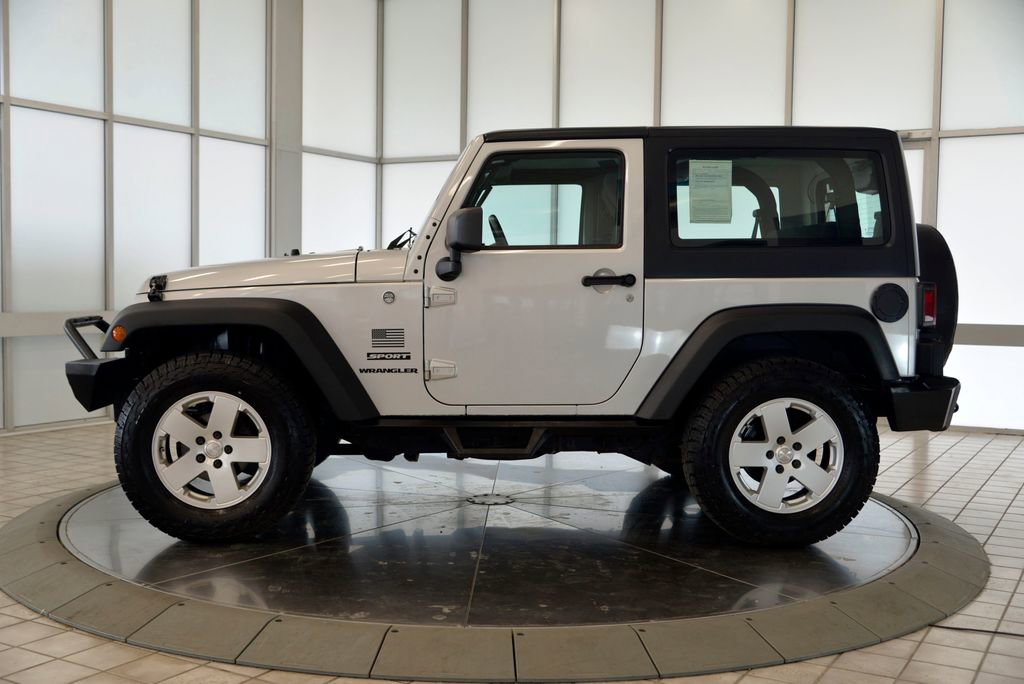 Used 2012 Jeep Wrangler Sport AWD/4WD image 5