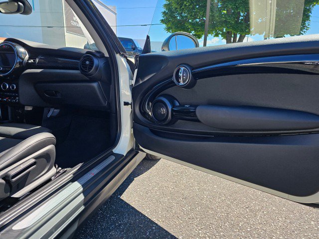 Used 2019 MINI Cooper S w/ Premium Package FWD image 12