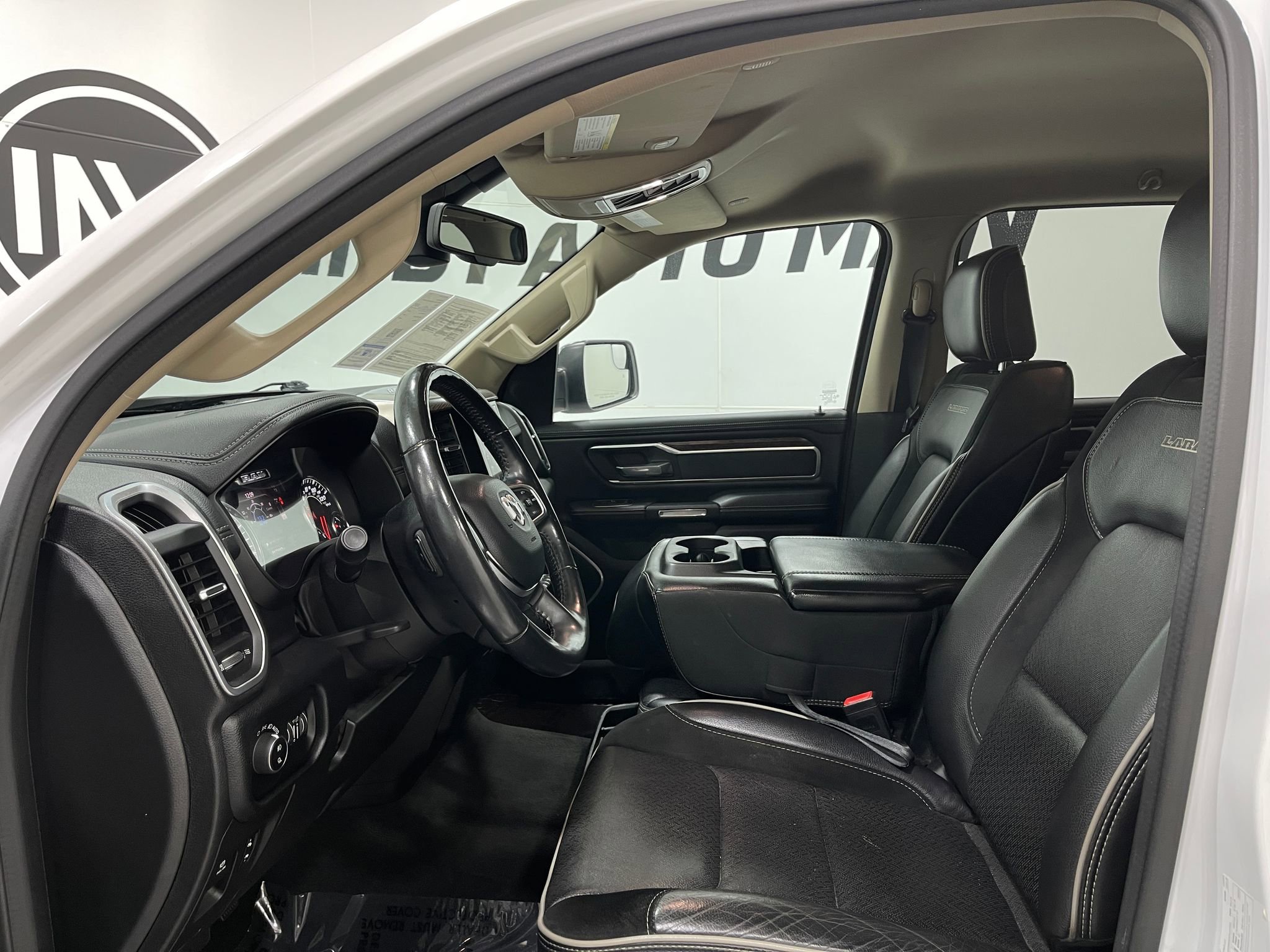 Used 2020 RAM 1500 Laramie AWD/4WD image 12