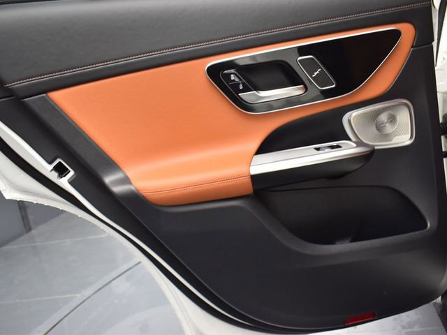 Used 2023 Mercedes-Benz GLC 300 4MATIC image 15