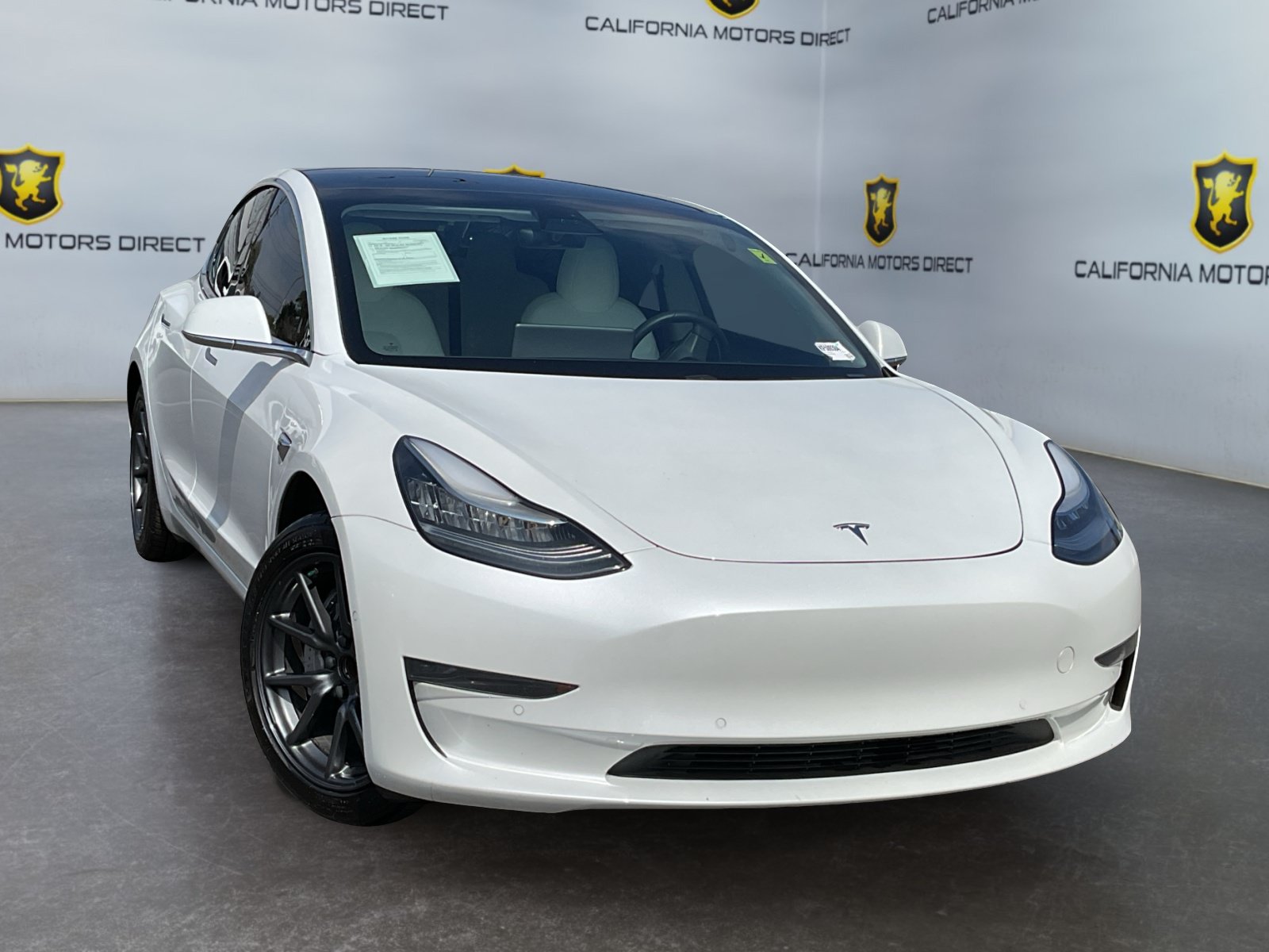 Used 2019 Tesla Model 3 Standard Range Plus RWD image 3