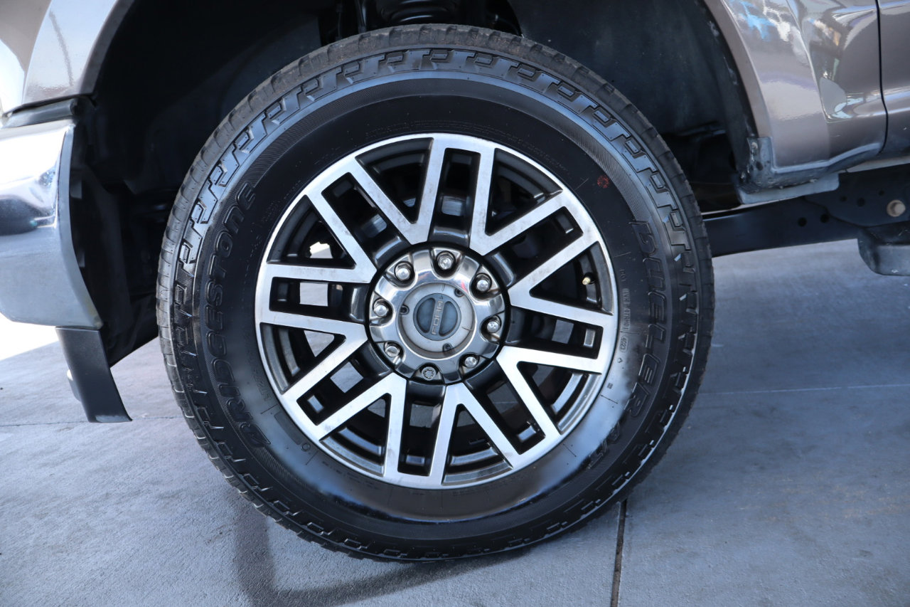 Used 2017 Ford F350 Lariat w/ Lariat Value Package image 43