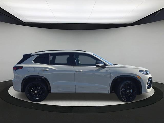 New 2026 Volkswagen Tiguan SE R-Line image 8