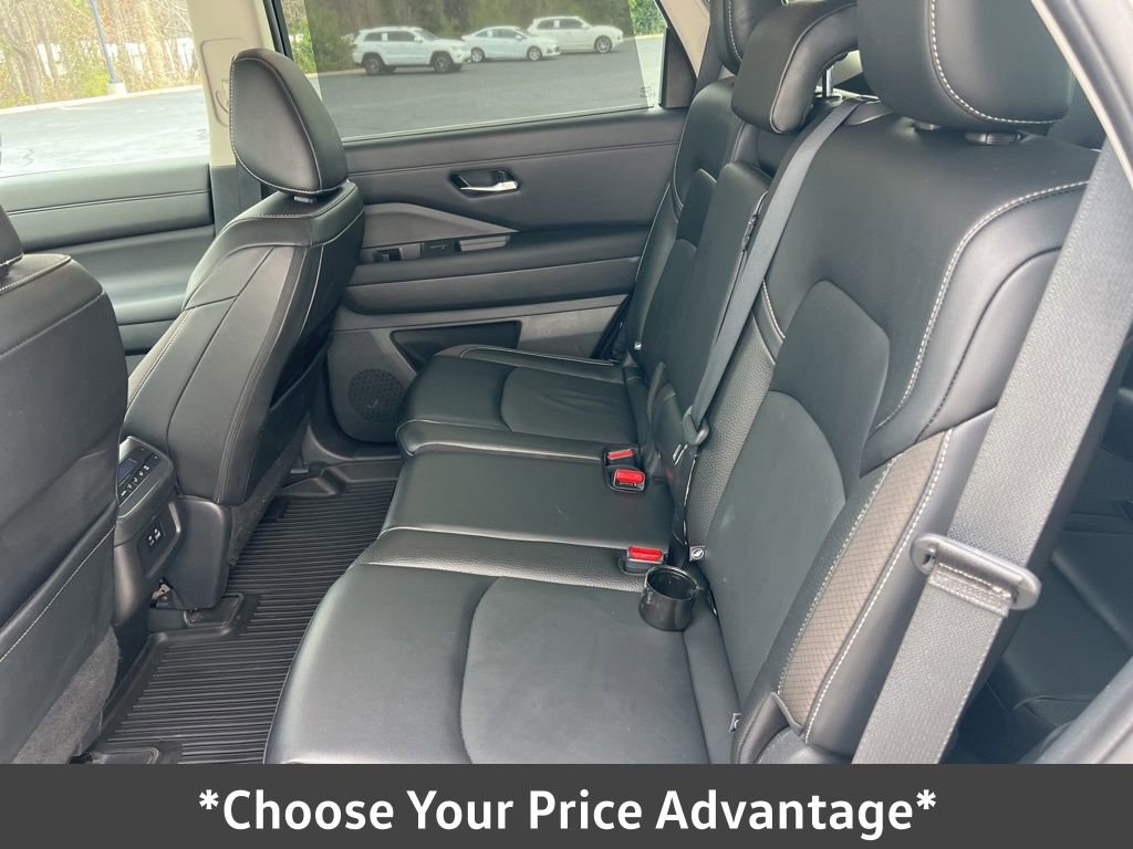 Used 2023 Nissan Pathfinder SL image 37