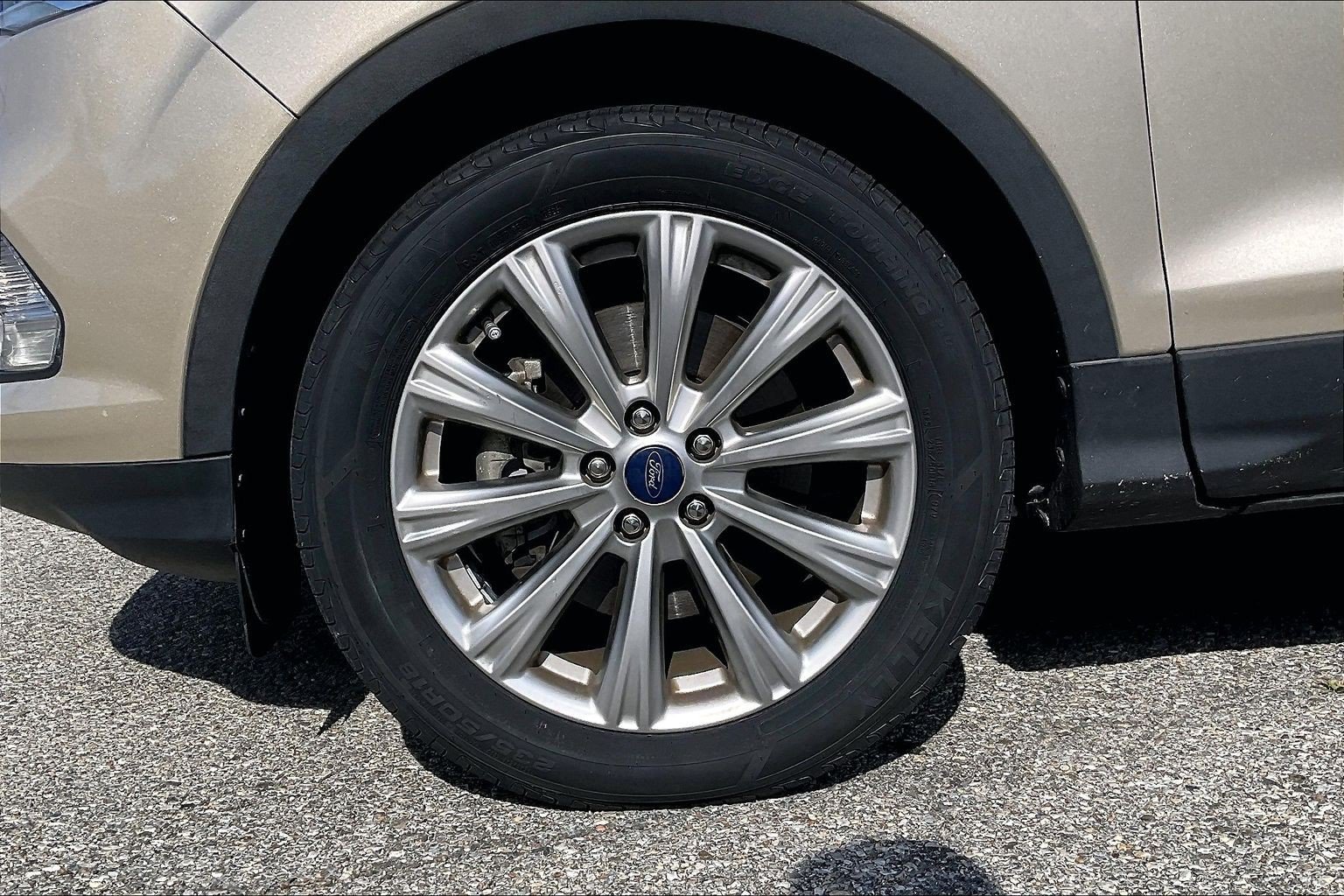 Certified 2017 Ford Escape Titanium AWD/4WD image 9