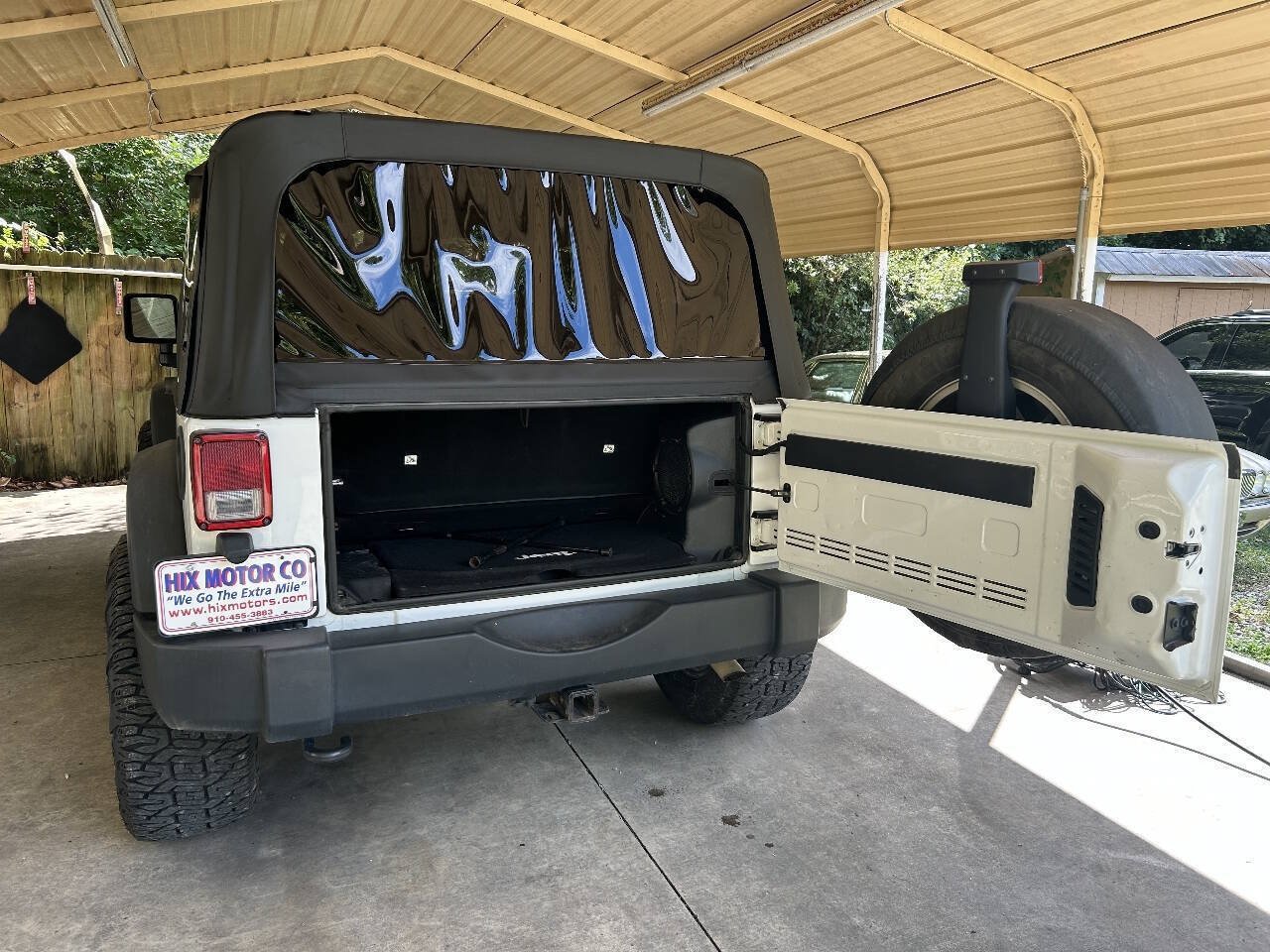 Used 2013 Jeep Wrangler Sahara w/ Connectivity Group AWD/4WD image 20