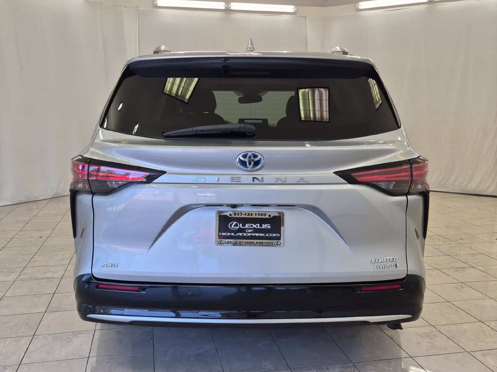 Used 2021 Toyota Sienna Limited AWD/4WD image 8