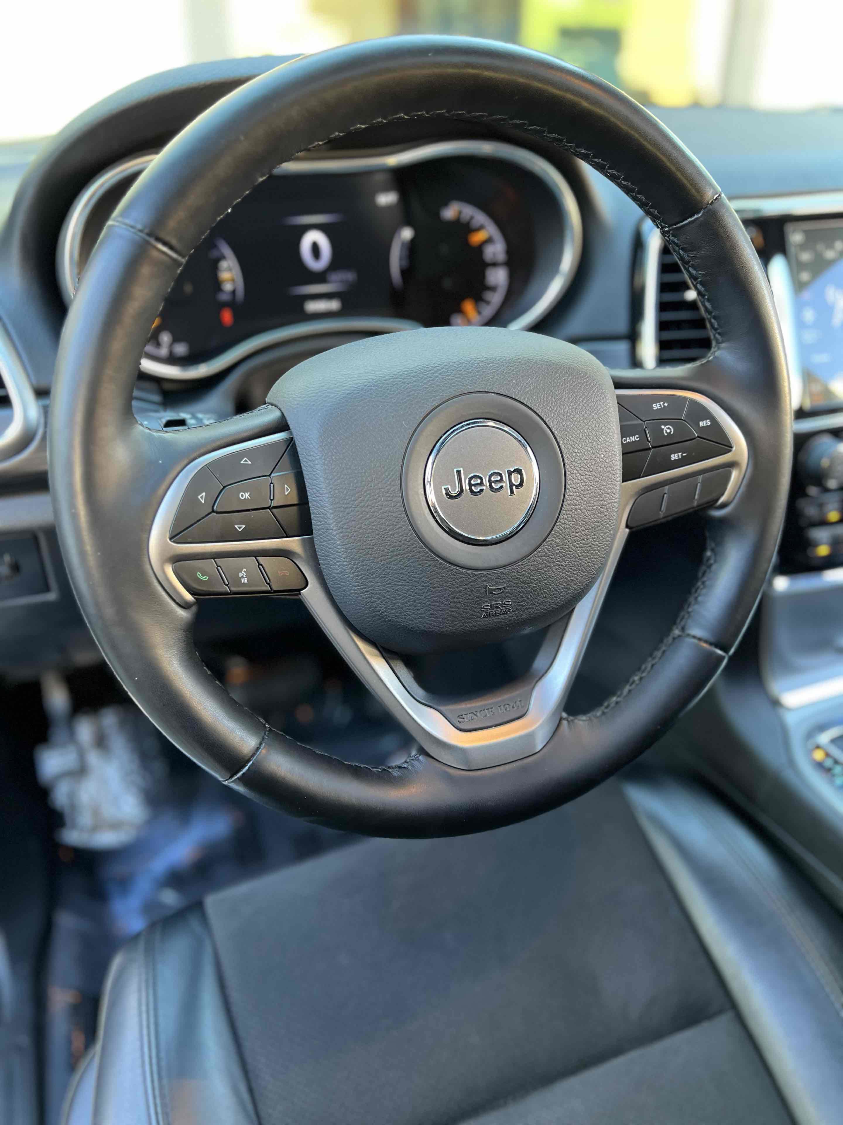 Used 2021 Jeep Grand Cherokee Laredo X image 41