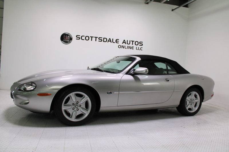 Used 1999 Jaguar XK8 Convertible RWD image 16