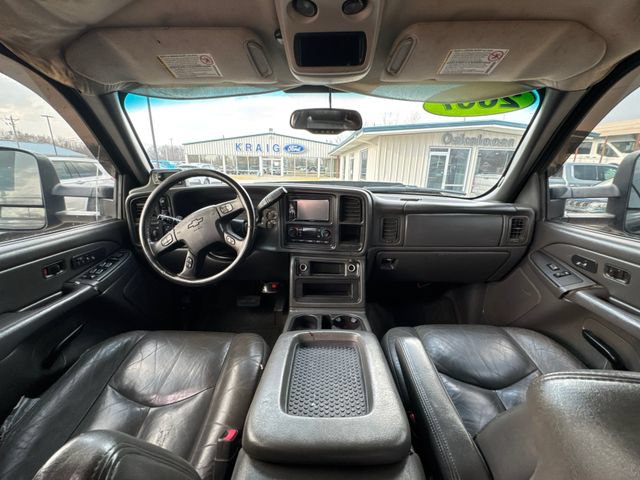 Used 2007 Chevrolet Silverado 2500 LT w/ Heavy-Duty Power Package AWD/4WD image 22