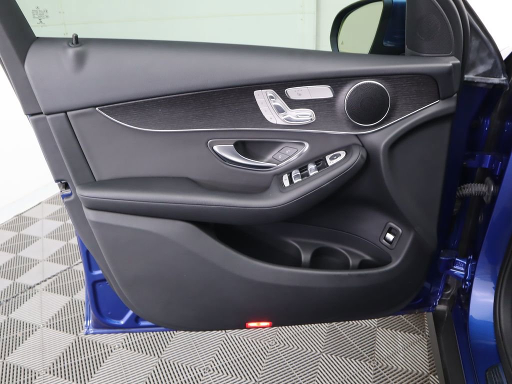 Used 2022 Mercedes-Benz GLC 300 image 24