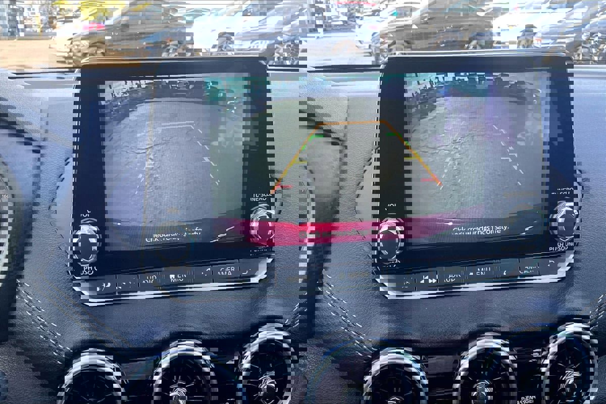 Used 2024 Nissan Sentra SV image 21