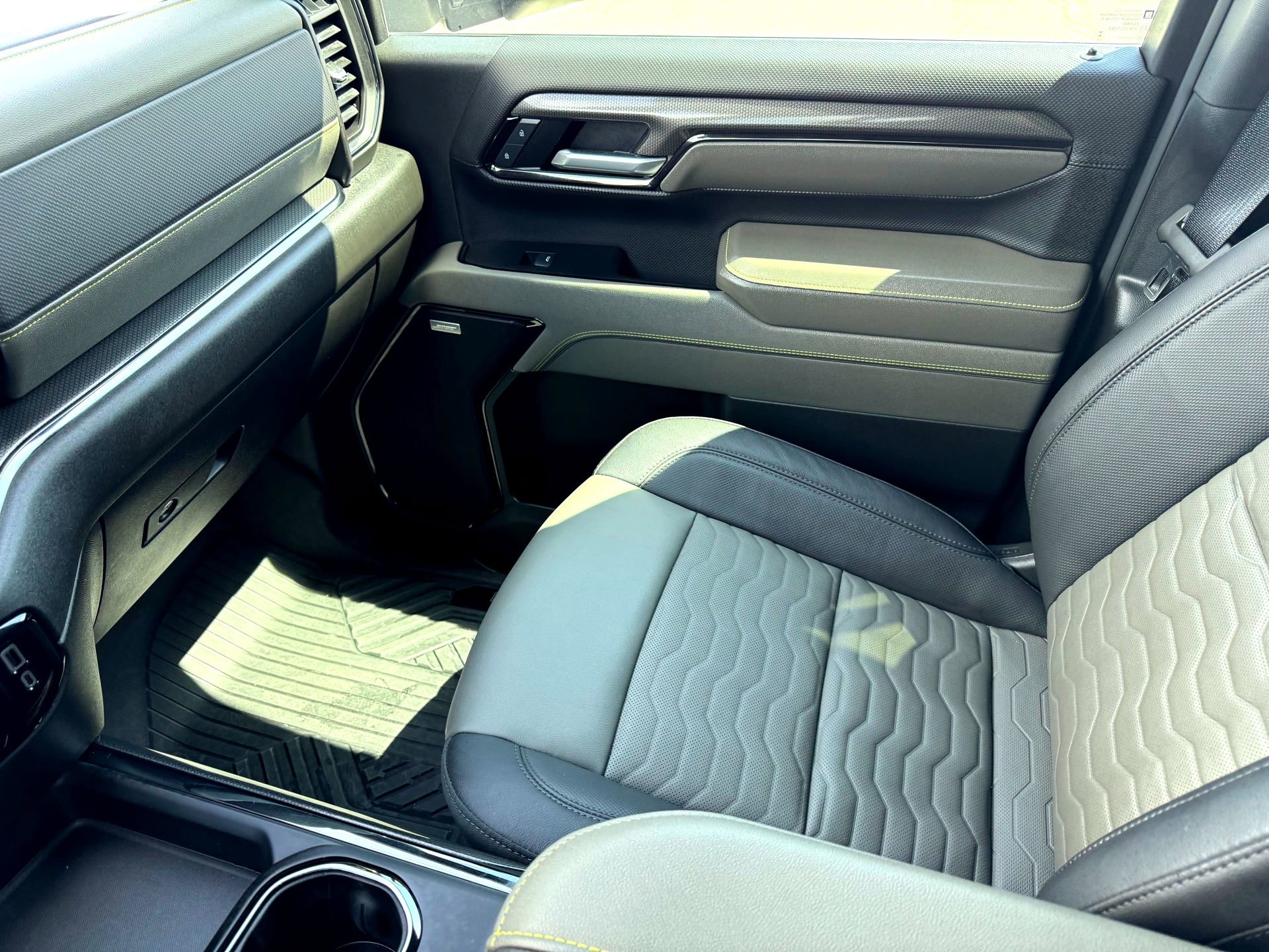 Used 2025 Chevrolet Silverado 2500 ZR2 w/ ZR2 Bison Edition image 35