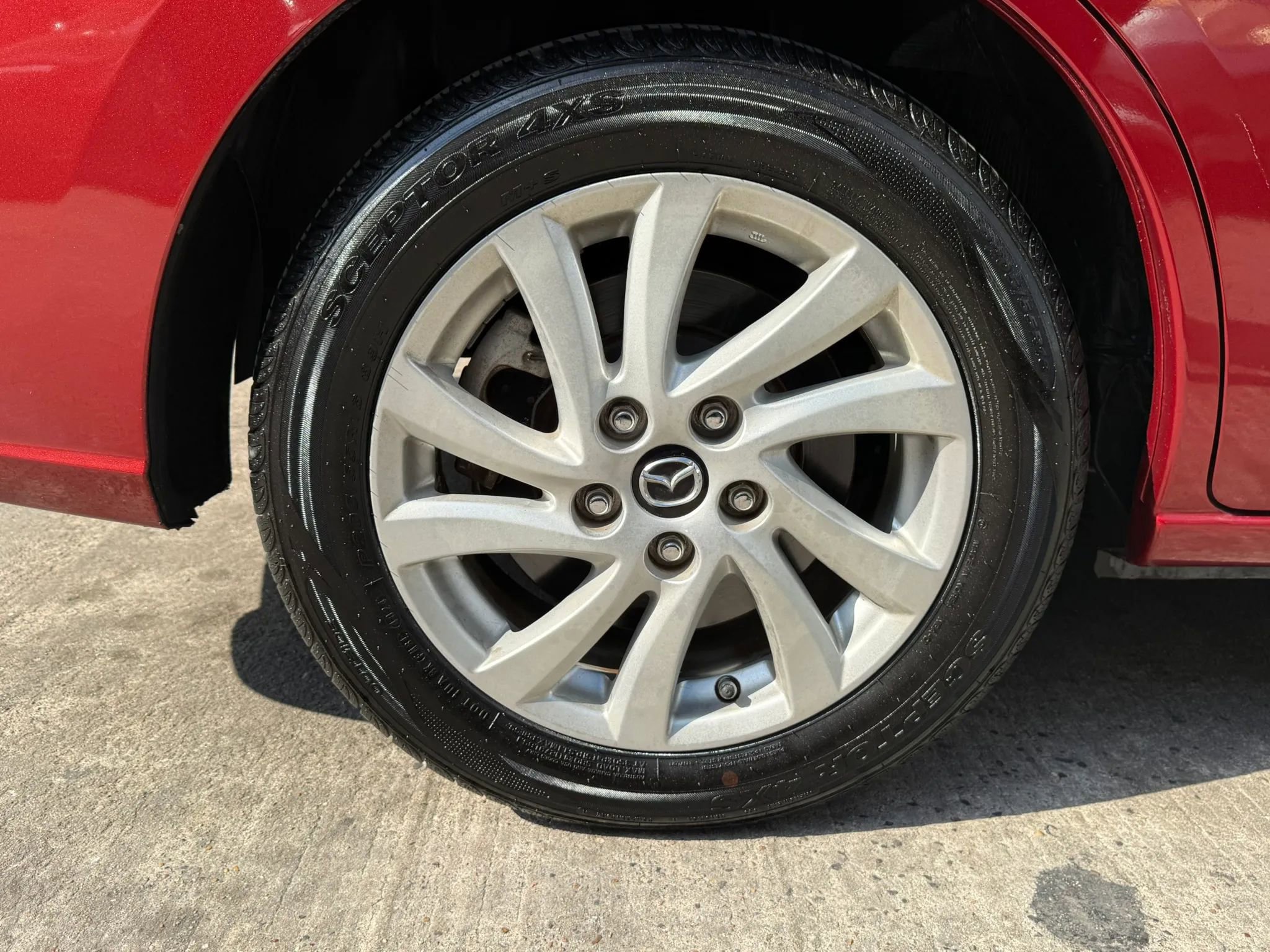 Used 2014 MAZDA MAZDA5 Sport image 25