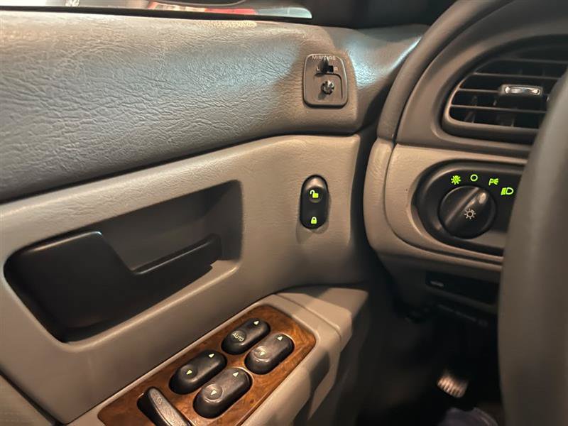 Used 2005 Mercury Sable LS FWD image 76