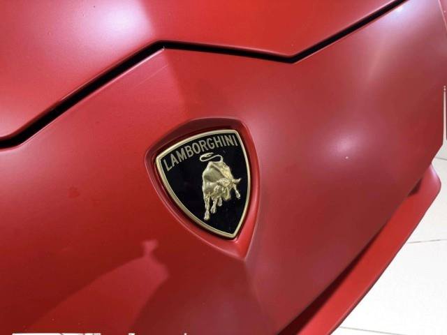 Used 2019 Lamborghini Urus AWD/4WD image 17