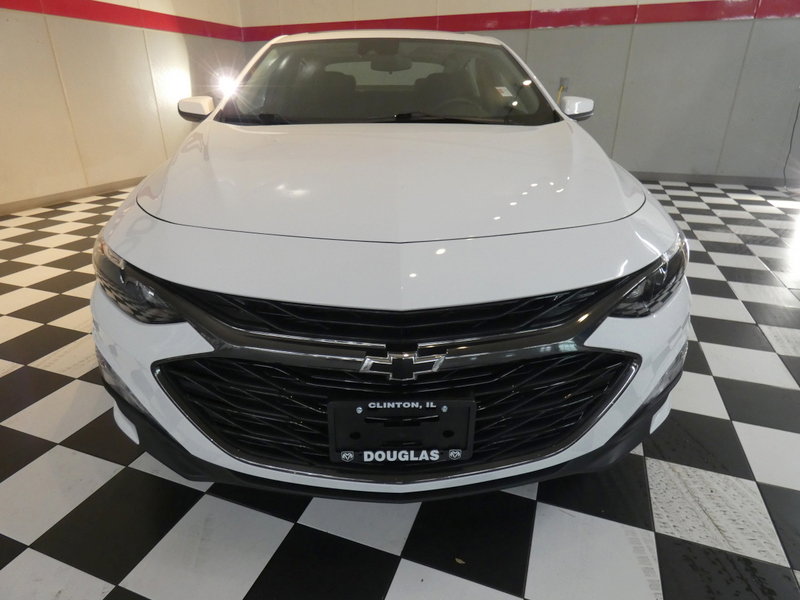 Used 2023 Chevrolet Malibu LT image 2