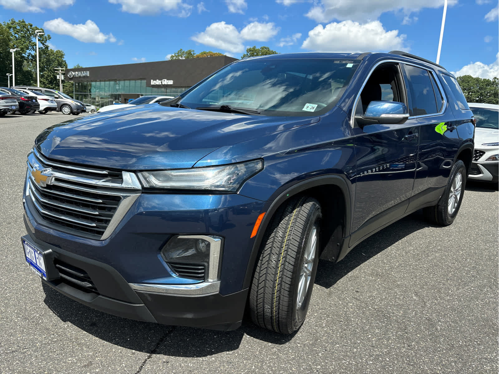 Certified 2023 Chevrolet Traverse LT FWD image 4