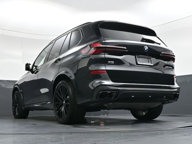 Used 2024 BMW X5 M60i w/ Climate Comfort Package image 32