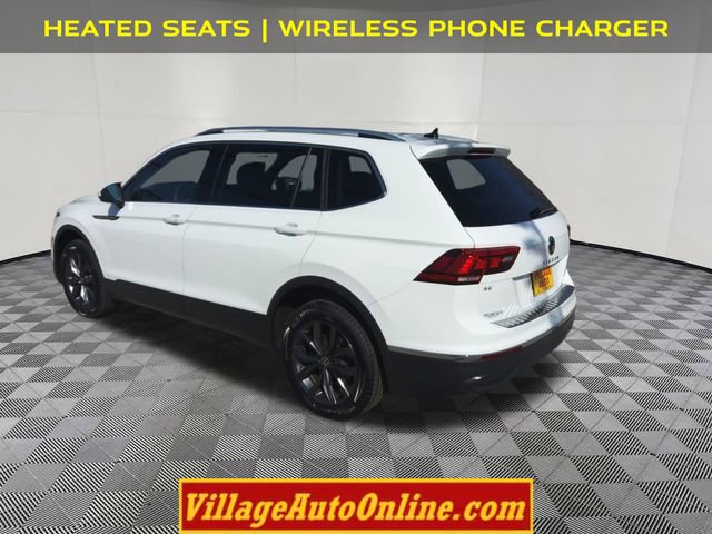 Used 2022 Volkswagen Tiguan SE AWD/4WD image 2