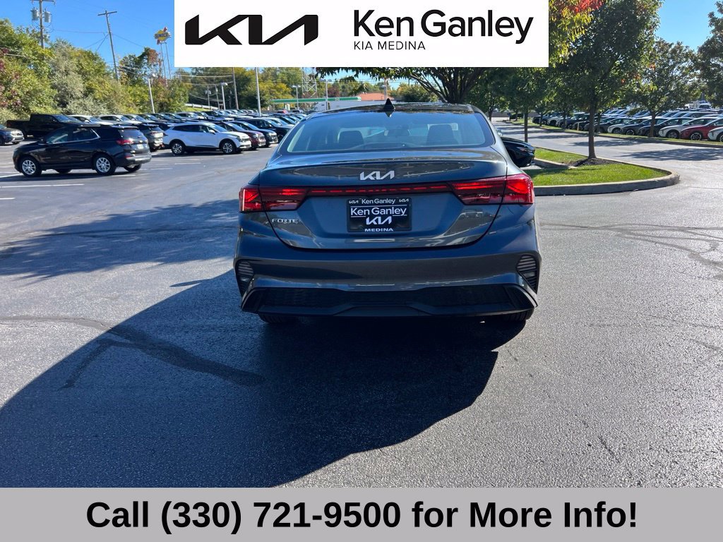 Certified 2022 Kia Forte LXS FWD image 12