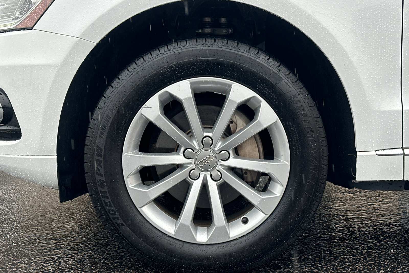 Used 2015 Audi Q5 2.0T Premium Plus w/ Technology Package AWD/4WD image 11