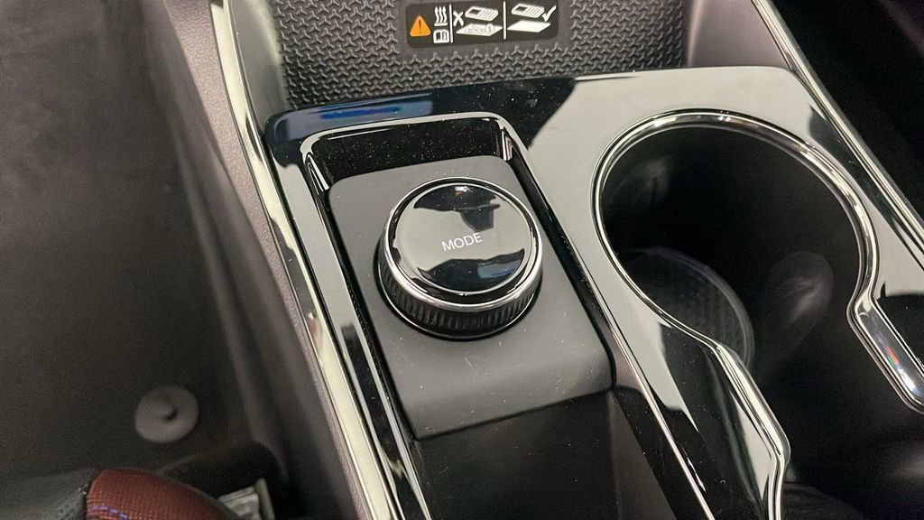 New 2025 Chevrolet Equinox RS w/ Safety and Technology Package image 17