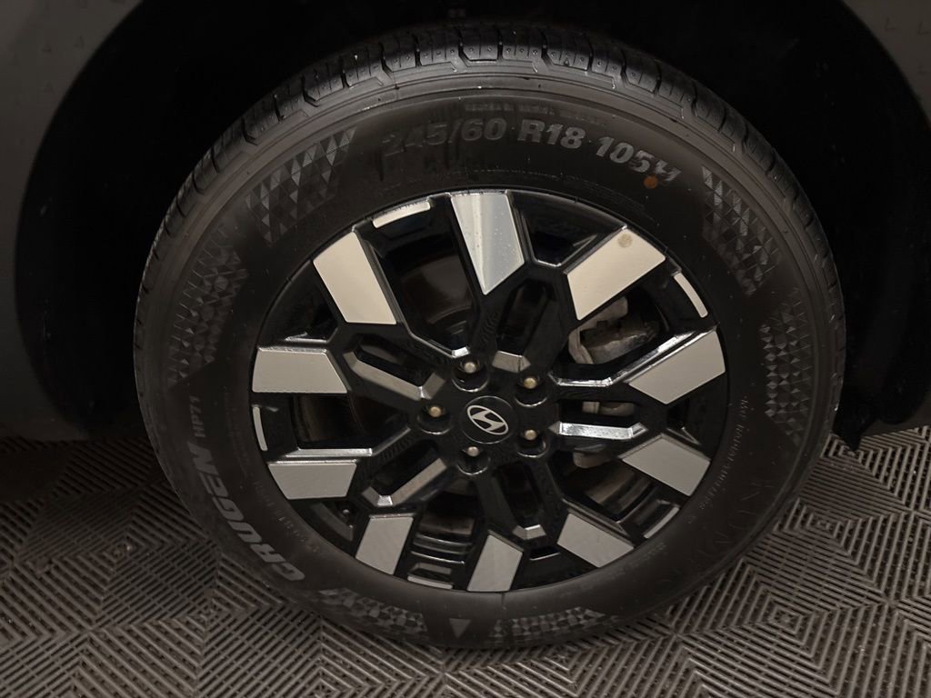 Certified 2026 Hyundai Santa Cruz SE image 22