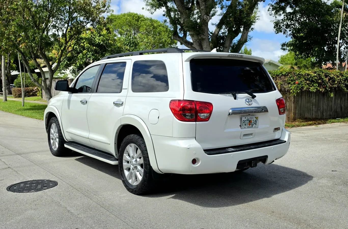 Used 2015 Toyota Sequoia Platinum RWD image 17
