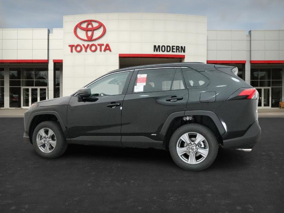 New 2025 Toyota RAV4 LE image 12