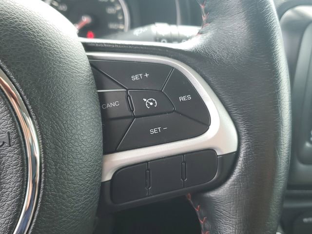 Used 2019 Jeep Renegade Trailhawk image 23