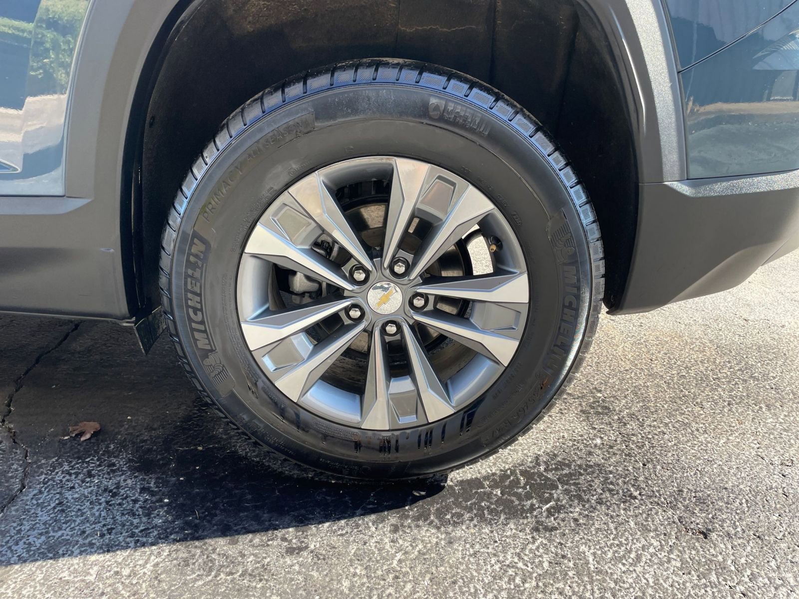 Used 2025 Chevrolet Equinox LT image 29