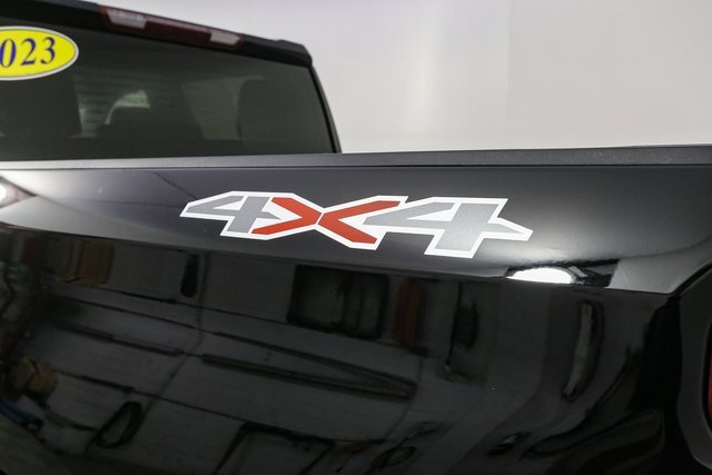 Used 2023 Chevrolet Silverado 1500 Custom image 8