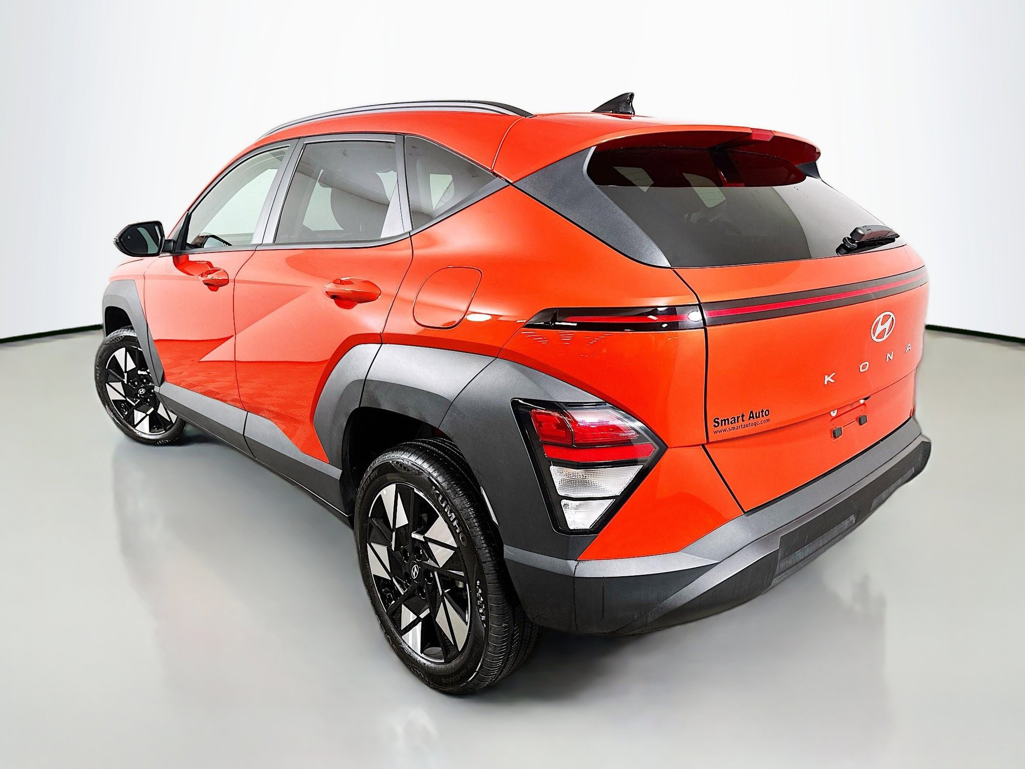 Used 2025 Hyundai Kona SEL AWD/4WD image 5
