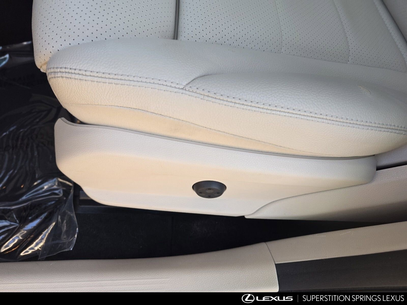 Used 2019 Mercedes-Benz GLC 300 4MATIC image 14