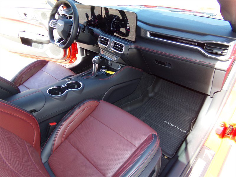 Used 2025 Ford Mustang GT Premium image 26