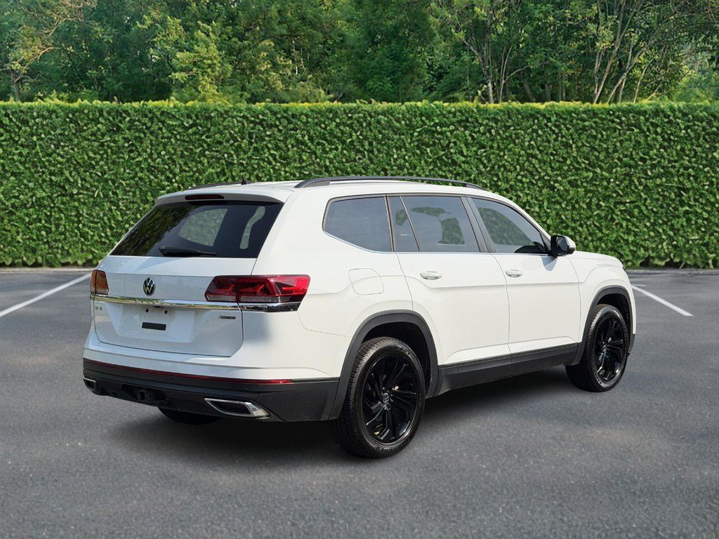 Used 2023 Volkswagen Atlas SE AWD/4WD image 3