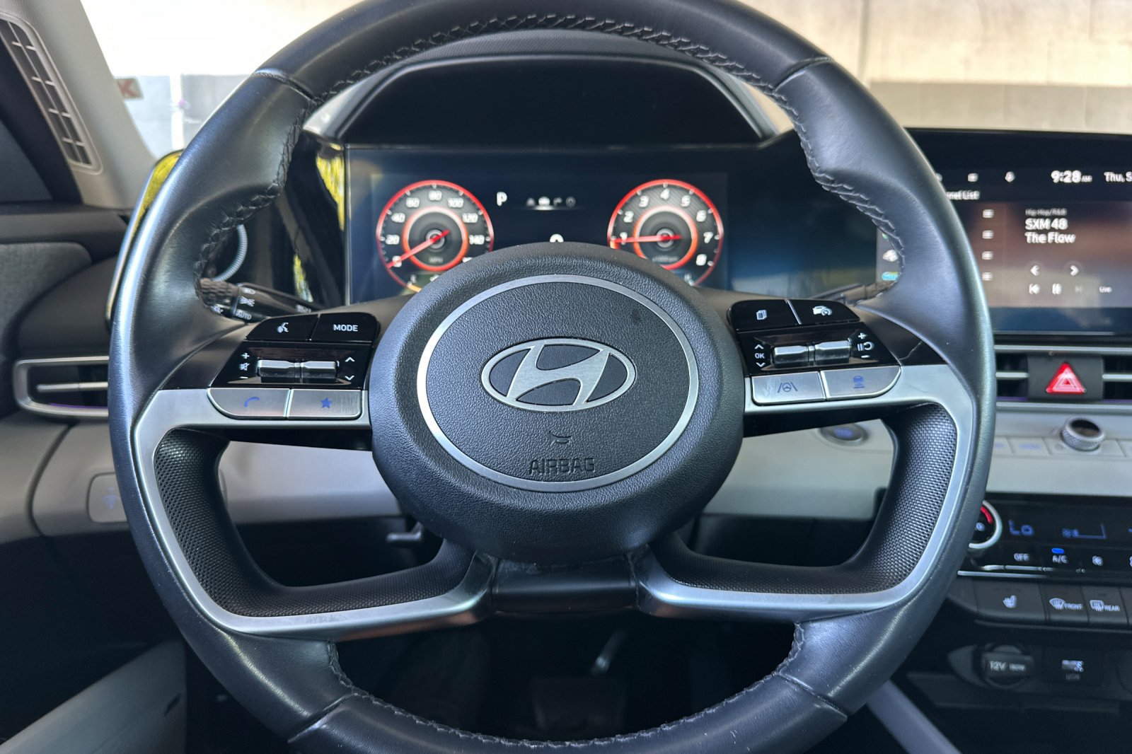 Used 2024 Hyundai Elantra Limited FWD image 22