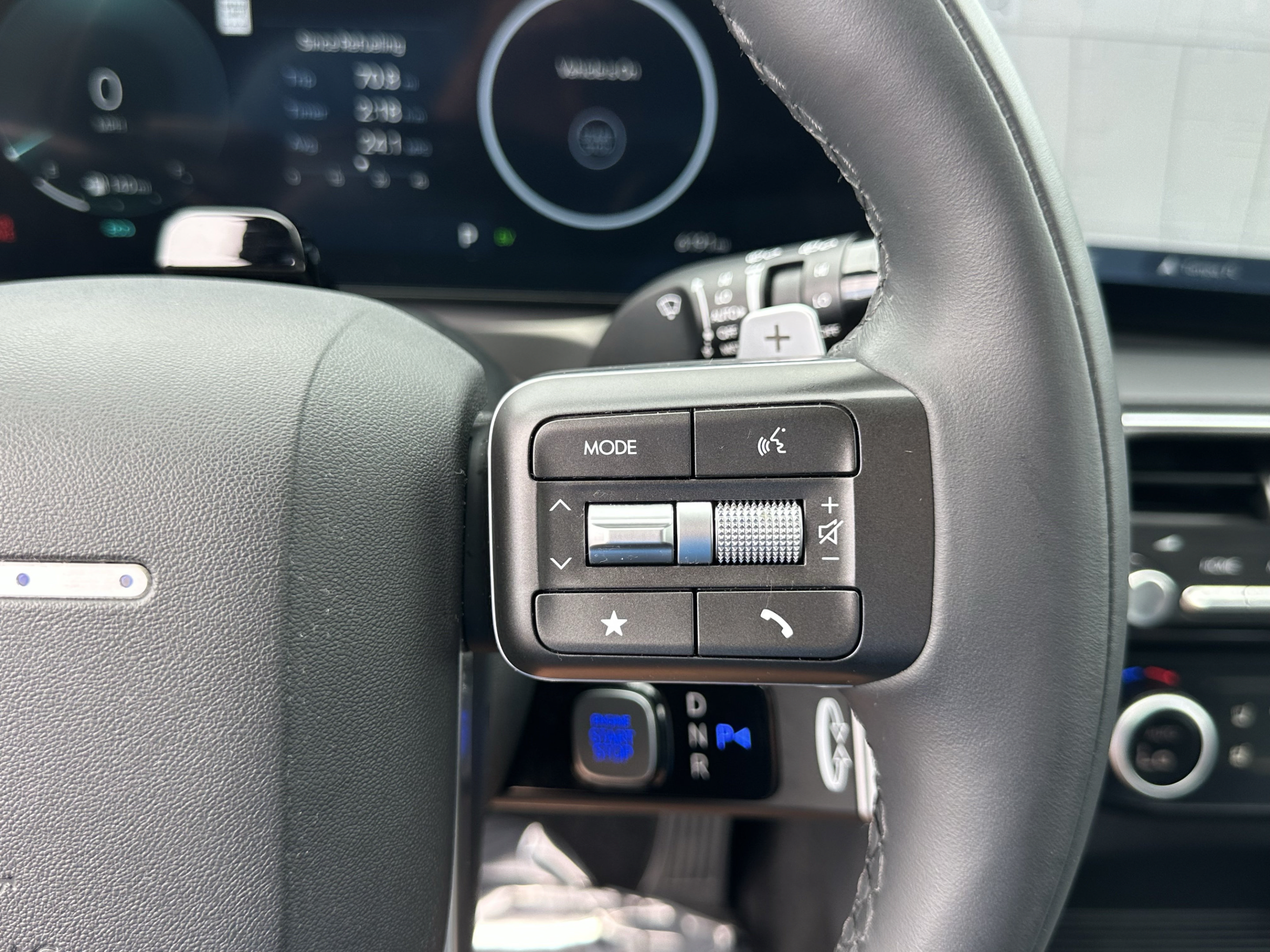 Certified 2026 Hyundai Palisade Calligraphy FWD image 34