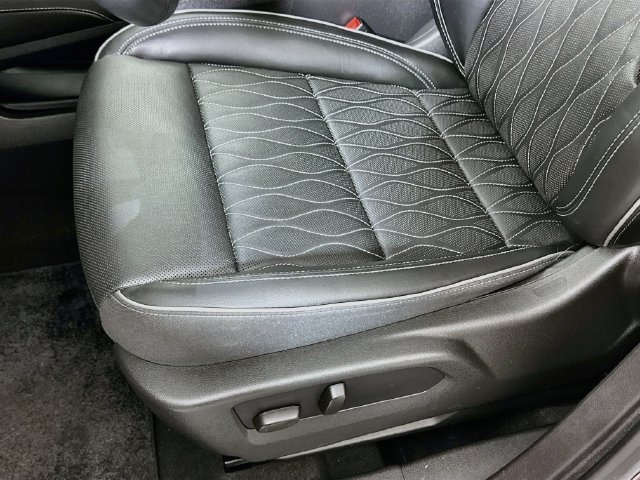 Used 2022 Buick Envision Avenir w/ Safety Package FWD image 25