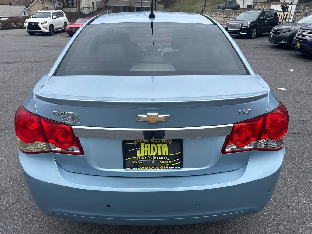 Used 2011 Chevrolet Cruze LTZ w/ RS Package FWD image 4