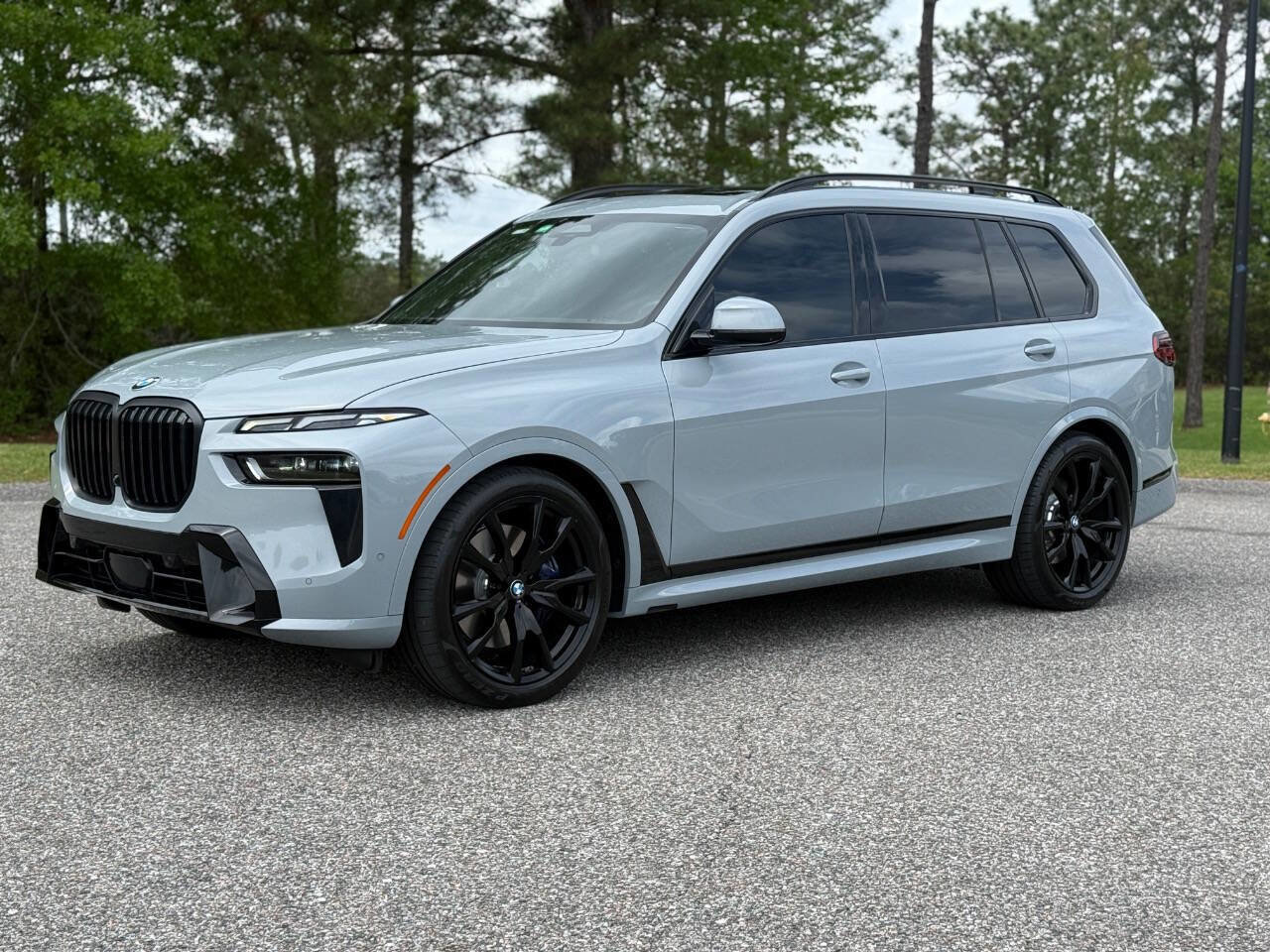 Used 2024 BMW X7 xDrive40i w/ Executive Package image 1
