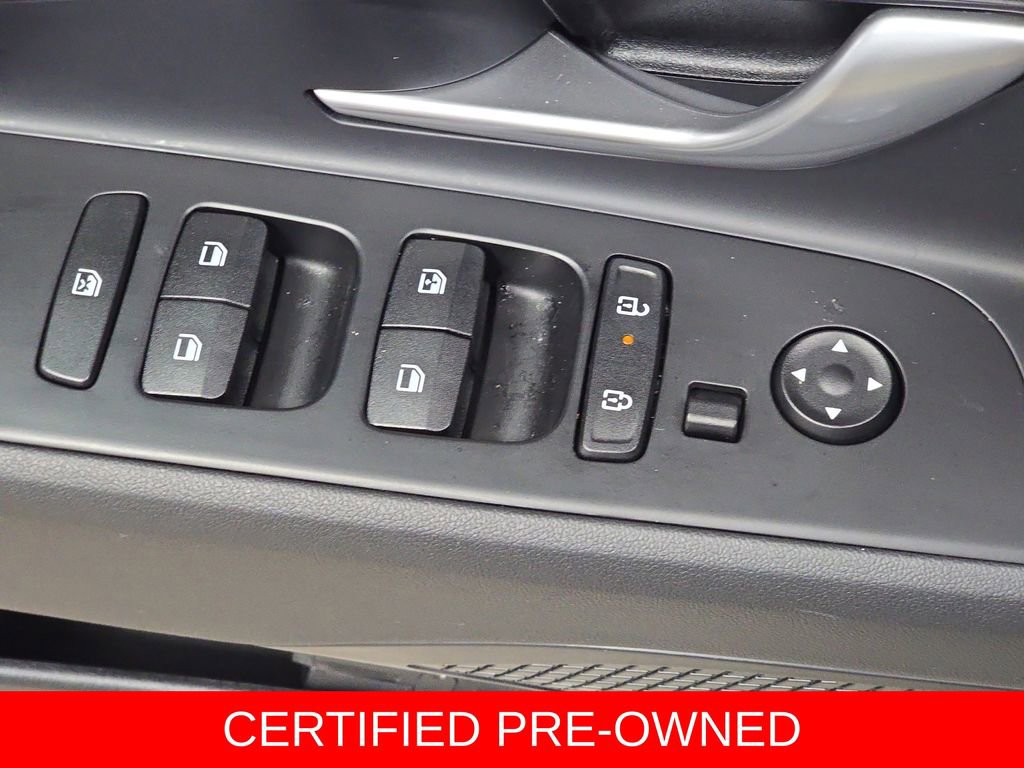 Certified 2025 Hyundai Elantra SEL w/ Cargo Package FWD image 28