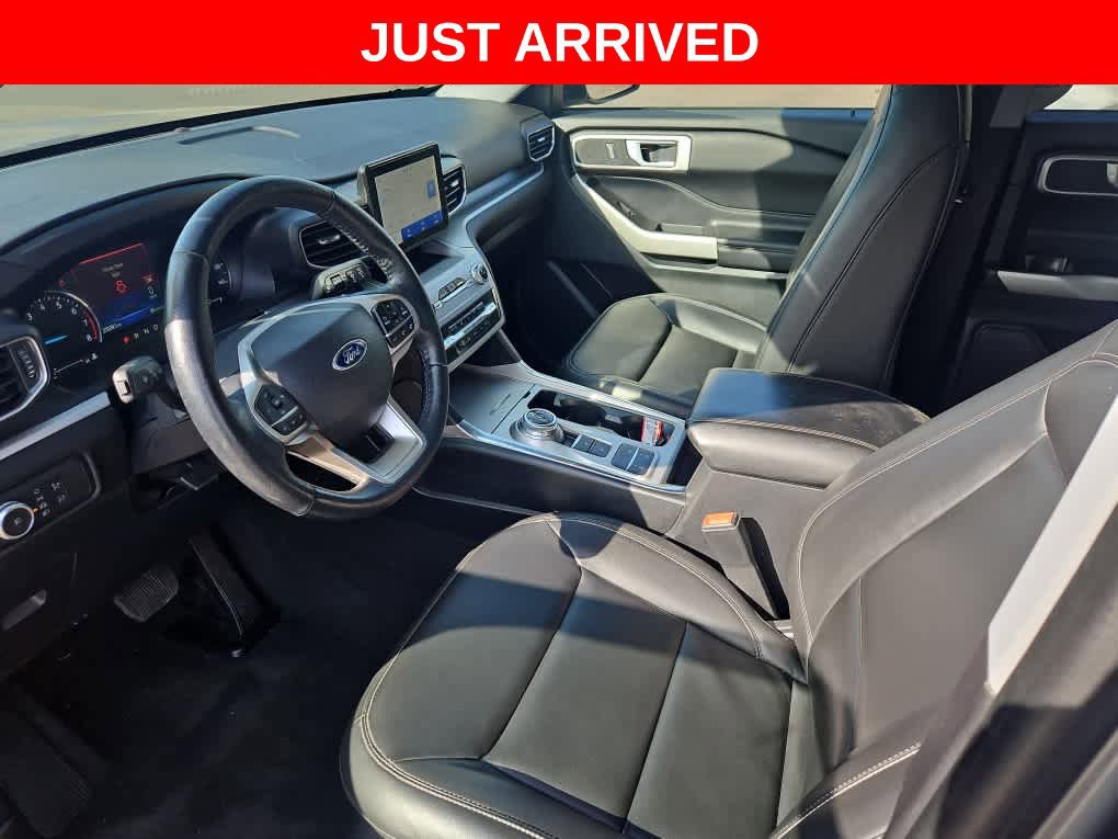 Used 2022 Ford Explorer XLT w/ Equipment Group 202A RWD image 15