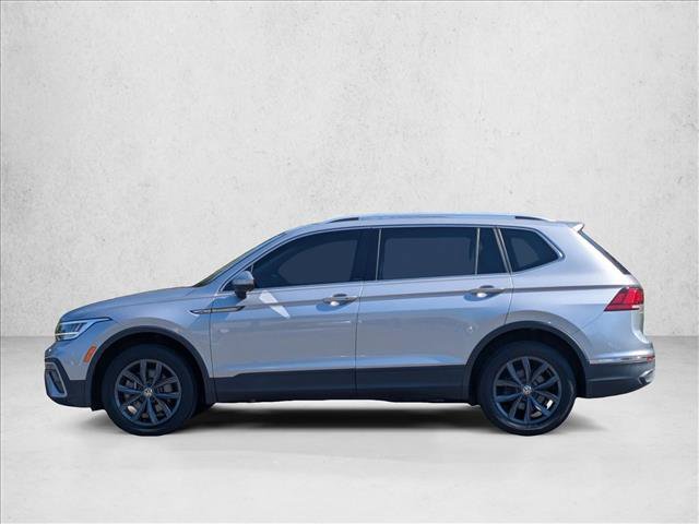 Used 2023 Volkswagen Tiguan SE FWD image 9
